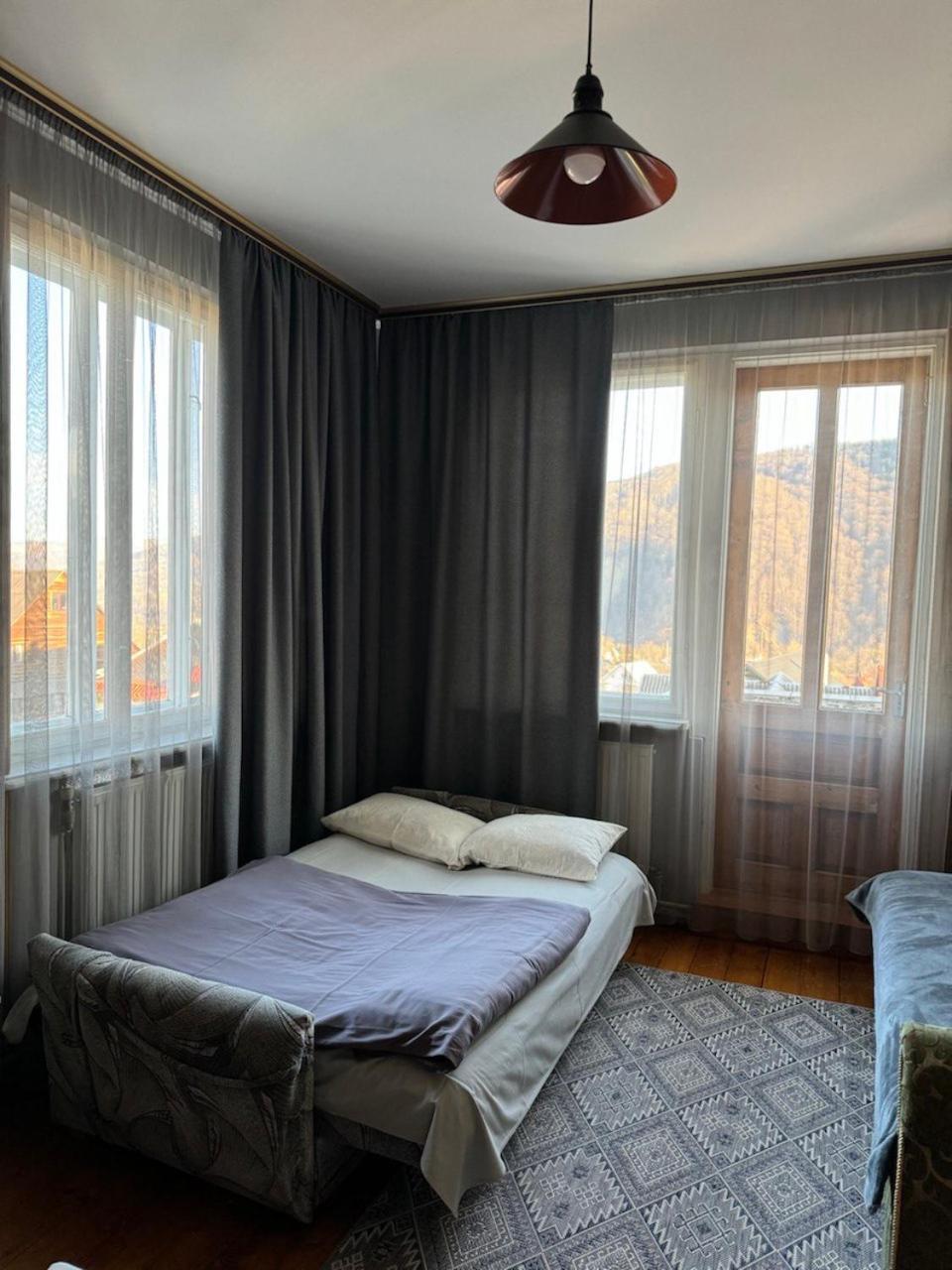 Sadyba Girske Povitria Yaremche Bagian luar foto